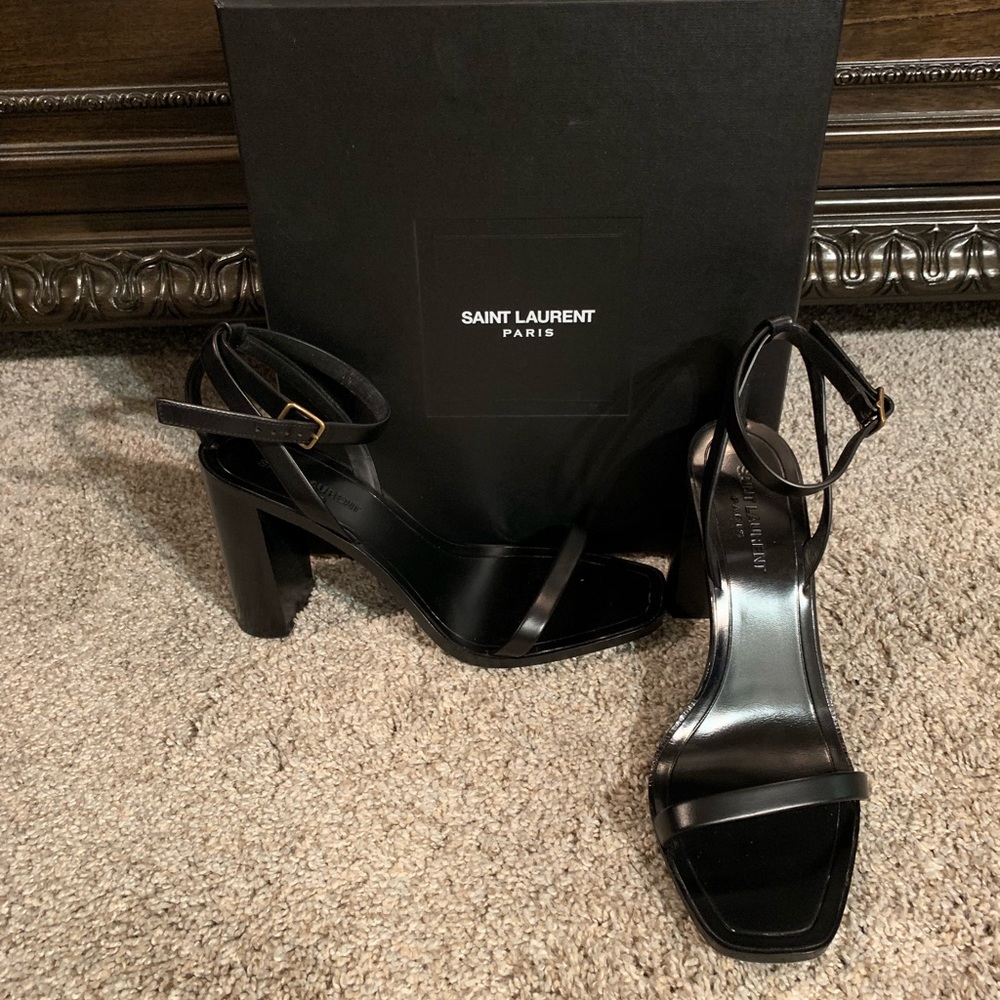 Saint Laurent Loulou Leather City Sandal